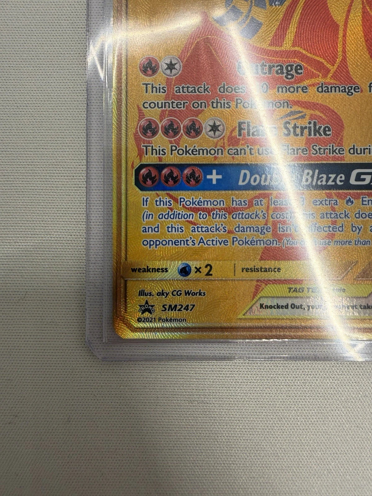 Reshiram & Charizard GX SM247 Gold Black Star Promo TAG TEAM Holo Near Mint